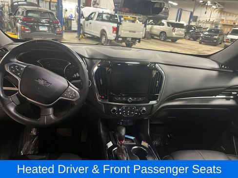 Used 2023 Chevrolet Traverse RS image 14
