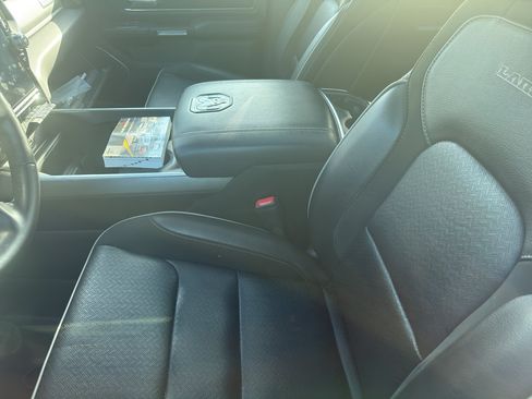 Used 2022 RAM 1500 Laramie w/ Sport Appearance Package AWD/4WD image 5