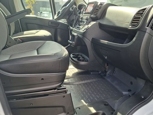 Used 2025 RAM ProMaster 2500 w/ Convenience Group FWD image 22