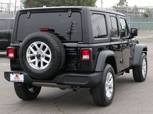 Used 2023 Jeep Wrangler Unlimited Sport AWD/4WD image 3