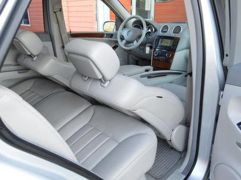 Used 2006 Mercedes-Benz ML 350 4MATIC image 45