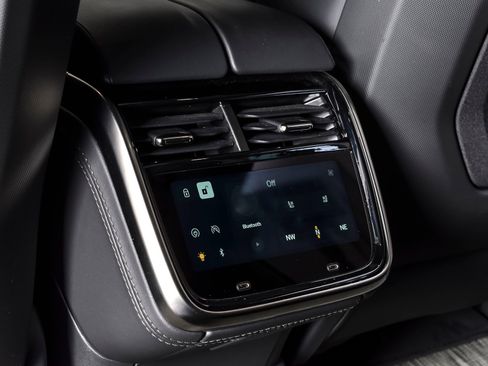 Used 2024 Rivian R1S Adventure AWD/4WD image 19