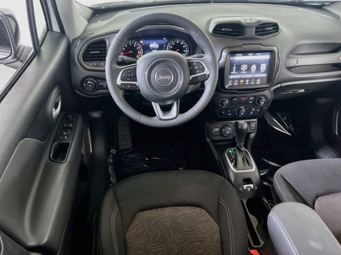 Used 2023 Jeep Renegade Latitude AWD/4WD image 21