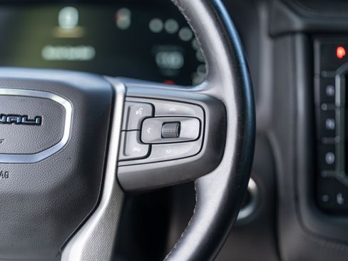 Used 2023 GMC Yukon XL Denali RWD image 21