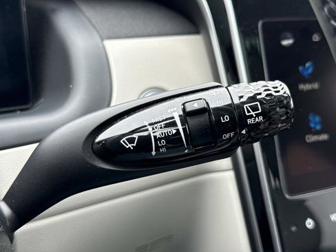 Used 2024 Hyundai Tucson Limited image 11