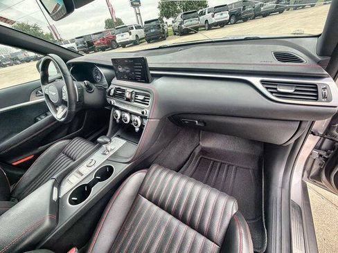 Used 2023 Genesis G70 2.0T w/ Sport Prestige Package RWD image 28
