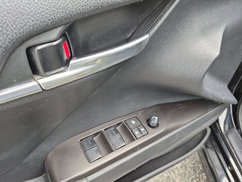 Used 2024 Toyota Camry SE FWD image 15