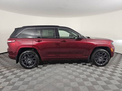 New 2026 Jeep Grand Cherokee Summit AWD/4WD image 3