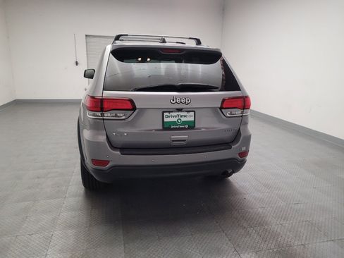 Used 2021 Jeep Grand Cherokee Laredo X AWD/4WD image 6