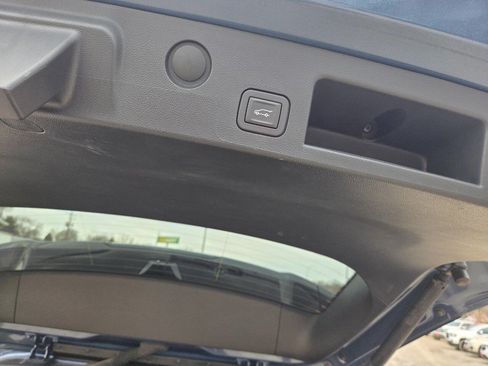 Used 2025 Chevrolet Equinox LT w/ Convenience Package II image 22