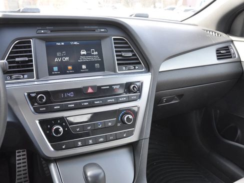 Used 2017 Hyundai Sonata Sport 2.0T FWD image 24