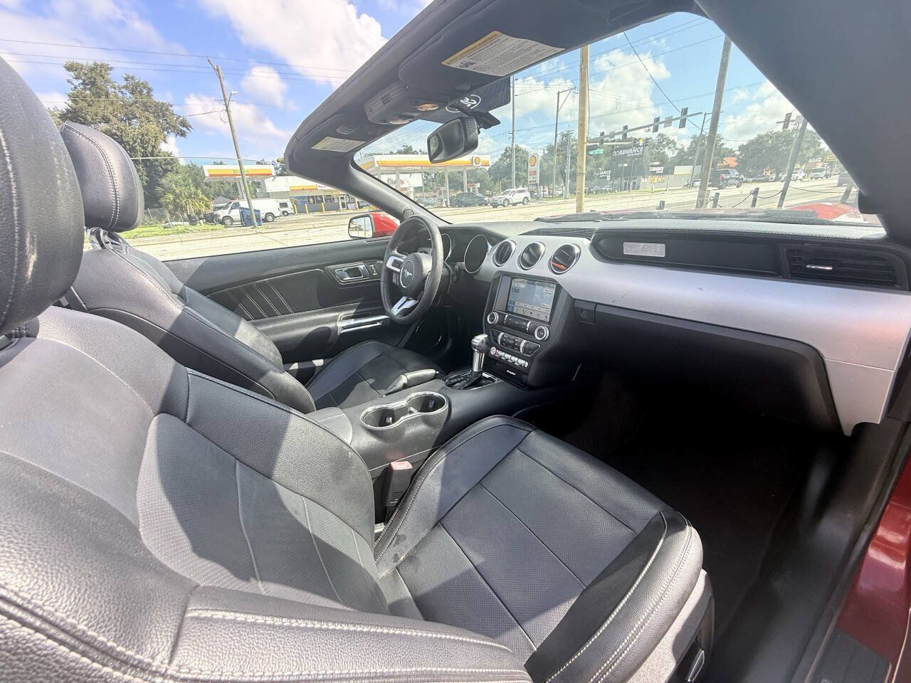 Used 2017 Ford Mustang Premium RWD image 15