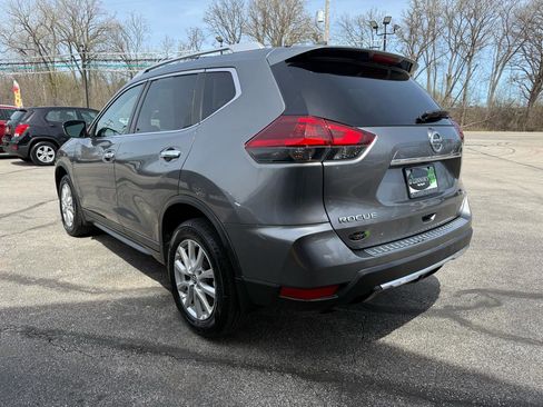 Used 2018 Nissan Rogue SV w/ Premium Package AWD/4WD image 5