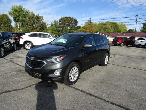 Used 2018 Chevrolet Equinox LT image 3