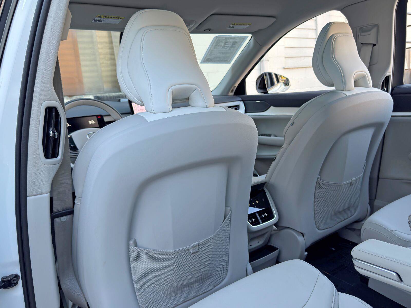 Used 2025 Volvo EX90 Plus AWD/4WD image 32