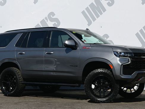 Used 2021 Chevrolet Tahoe Z71 w/ Z71 Signature Package image 3