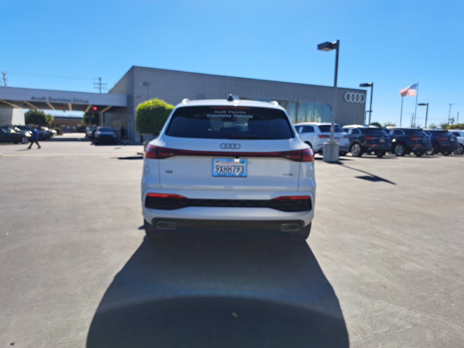 Used 2025 Audi Q5 Premium Plus w/ Premium Plus AWD/4WD image 6