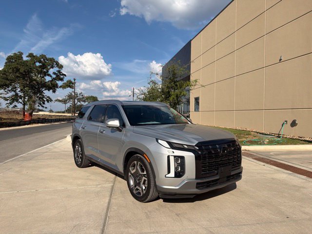 Used 2023 Hyundai Palisade SEL w/ Premium Package FWD image 6
