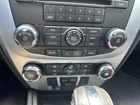 Used 2012 Ford Fusion SEL FWD image 18