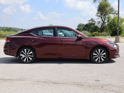 Used 2021 Nissan Sentra SV w/ SV Premium Package FWD image 7