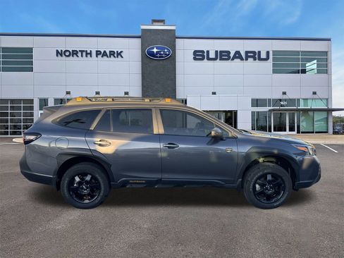 Used 2022 Subaru Outback Wilderness image 2