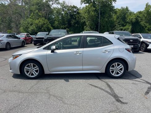 Used 2022 Toyota Corolla SE FWD image 2
