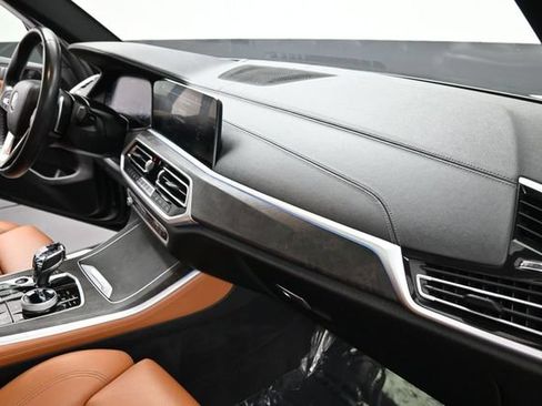 Used 2022 BMW X5 xDrive45e w/ Executive Package AWD/4WD image 27