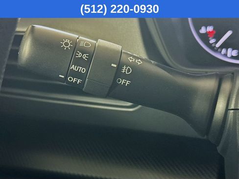 Certified 2025 Subaru Crosstrek 2.0i Premium image 13