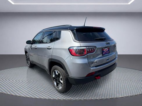 Used 2019 Jeep Compass Trailhawk AWD/4WD image 4