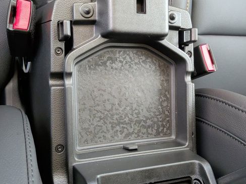 New 2025 Jeep Gladiator Sport image 34