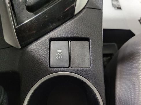 Used 2014 Toyota Corolla LE image 15