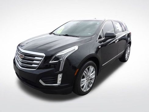 Used 2019 Cadillac XT5 Premium Luxury FWD image 3