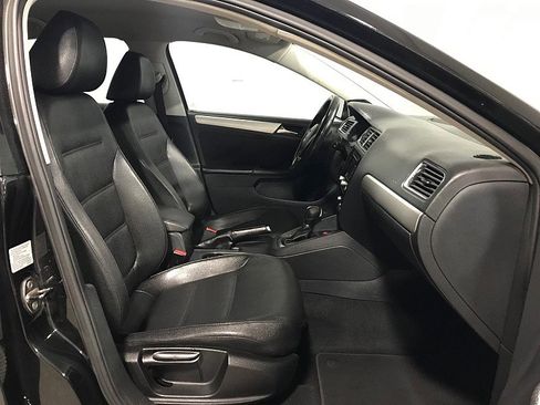 Used 2012 Volkswagen Jetta SEL image 14