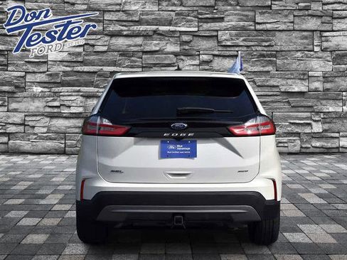 Certified 2024 Ford Edge SEL w/ Convenience Package AWD/4WD image 4