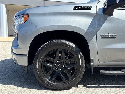 Used 2024 Chevrolet Silverado 1500 RST image 5