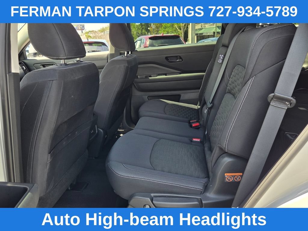 Used 2024 Nissan Pathfinder SV w/ Black Appearance Package FWD image 15