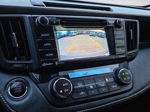 Used 2018 Toyota RAV4 XLE image 14