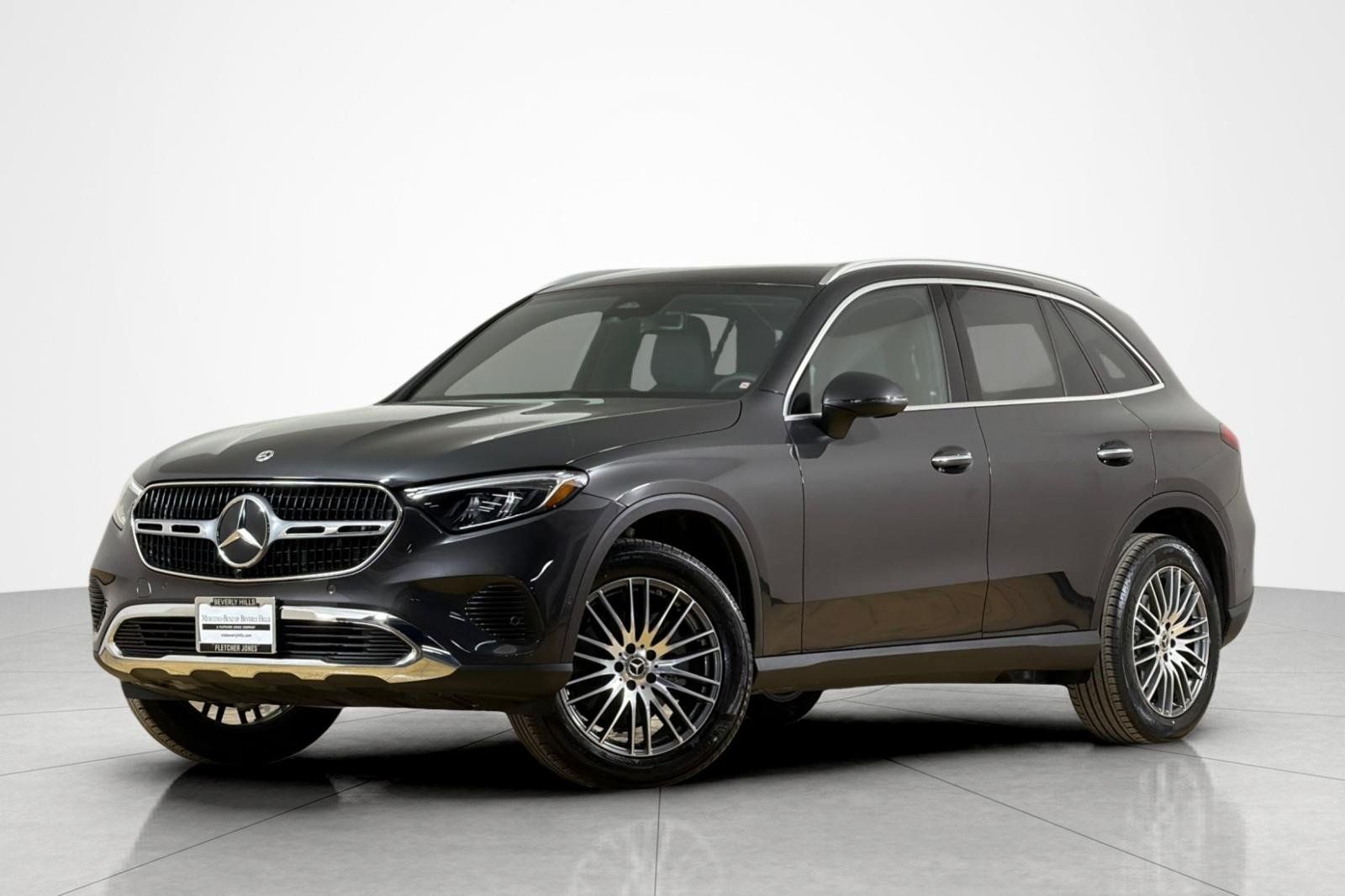 Used 2026 Mercedes-Benz GLC 300 image 1