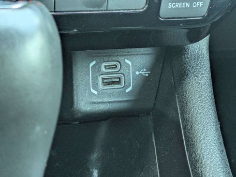 Used 2024 Jeep Compass Latitude AWD/4WD image 21