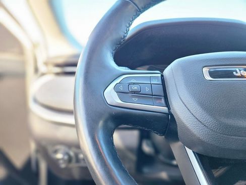 Used 2022 Jeep Compass Latitude image 22