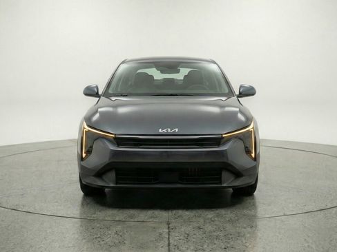 Used 2025 Kia K4 FWD image 2