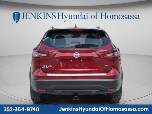 Used 2022 Nissan Rogue Sport SV w/ Technology Package FWD image 5