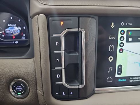 Used 2024 GMC Yukon Denali w/ Advanced Technology Package AWD/4WD image 23