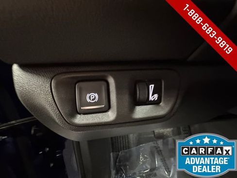 Certified 2023 GMC Acadia SLE w/ Driver Convenience Package image 23