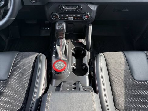 Used 2024 Ford Bronco Raptor w/ Interior Carbon Fiber Pack 6 AWD/4WD image 15