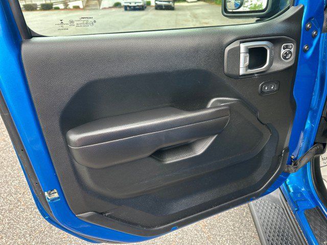 Used 2020 Jeep Gladiator Sport w/ Quick Order Package 23S AWD/4WD image 12