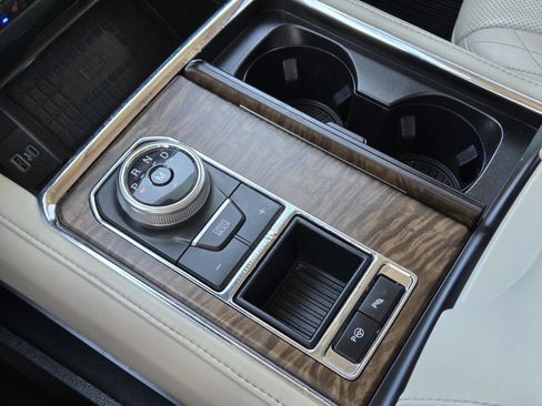 Used 2020 Ford Expedition Platinum image 31