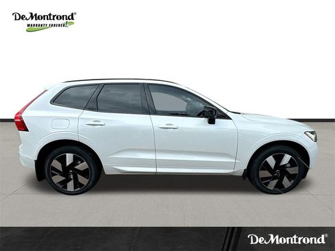 Used 2025 Volvo XC60 T8 Plus w/ Protection Package Premier image 7