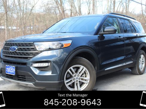 Used 2022 Ford Explorer XLT w/ Equipment Group 202A image 1