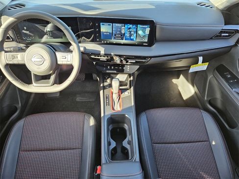 New 2026 Nissan Kicks SR image 6